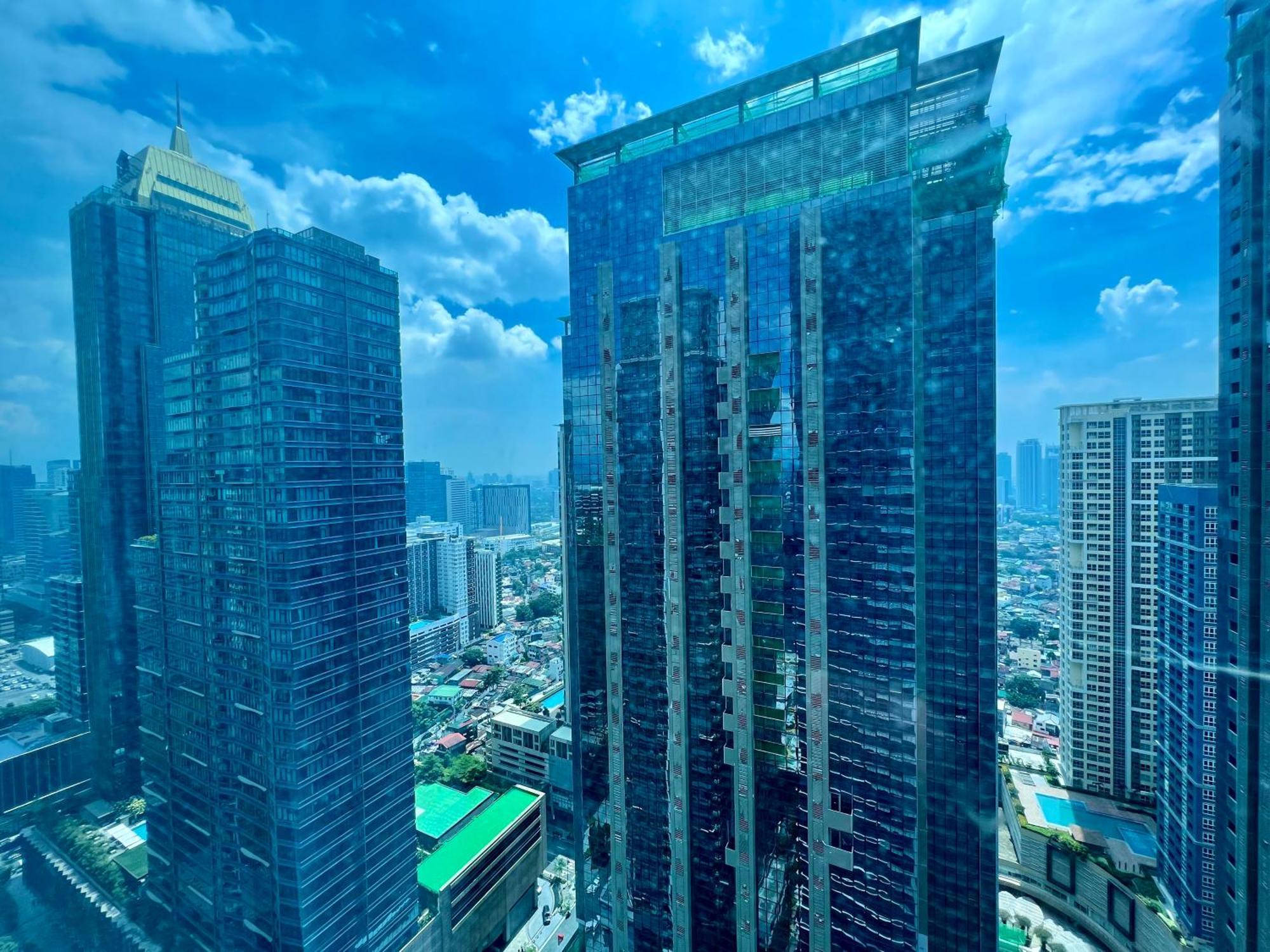 Daniella'S Modern & Cozy Suite In Uptown Bgc Маніла Екстер'єр фото