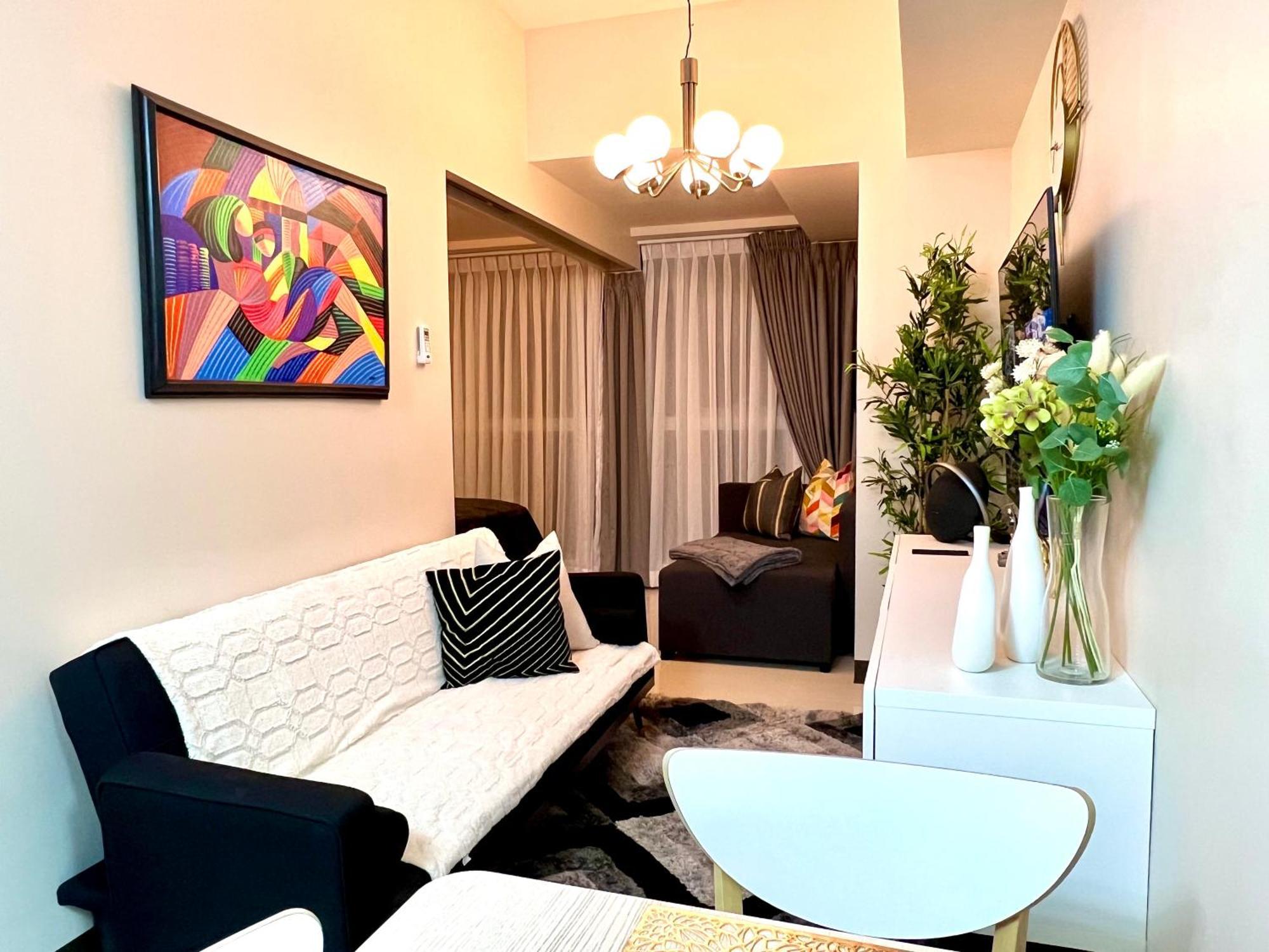 Daniella'S Modern & Cozy Suite In Uptown Bgc Маніла Екстер'єр фото